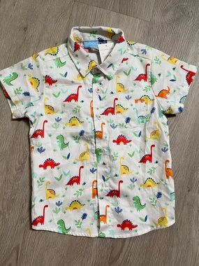 Good Lad White Short-Sleeve Button-Up Shirt with Colorful Dinosaur Print